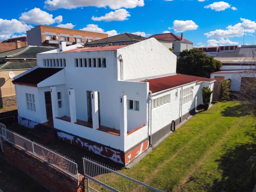 5 Bedroom Property for Sale in Quigney Eastern Cape